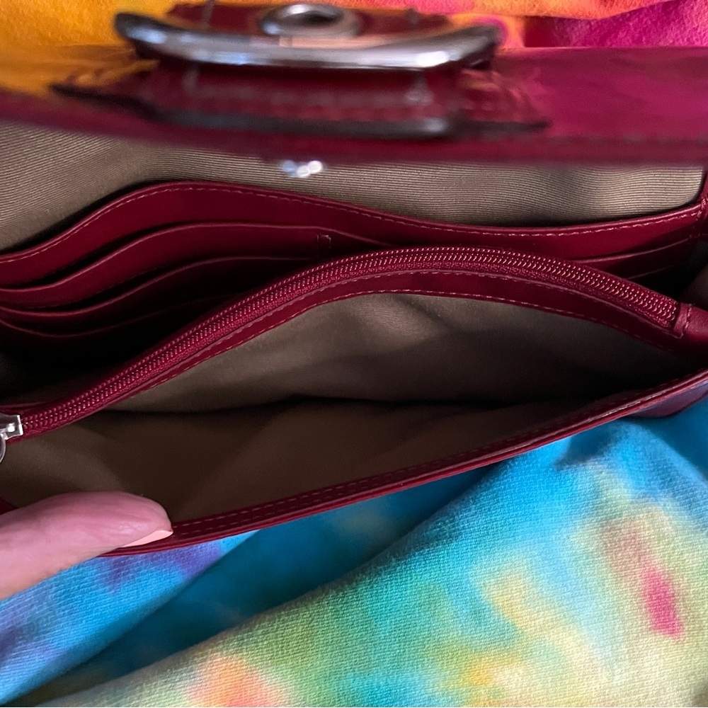 Coach ~ BLEEKER Crimson Red Patent Leather Large Buckle Wristlet Wallet F43371 - Picture 11 of 11